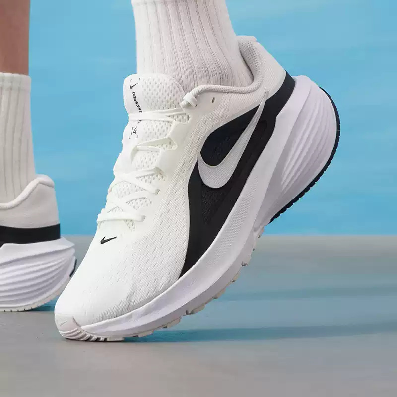 NIKE DOWNSHIFTER 14 Scarpe da  - Lightweight Road Running Shoes recensione e prezzo