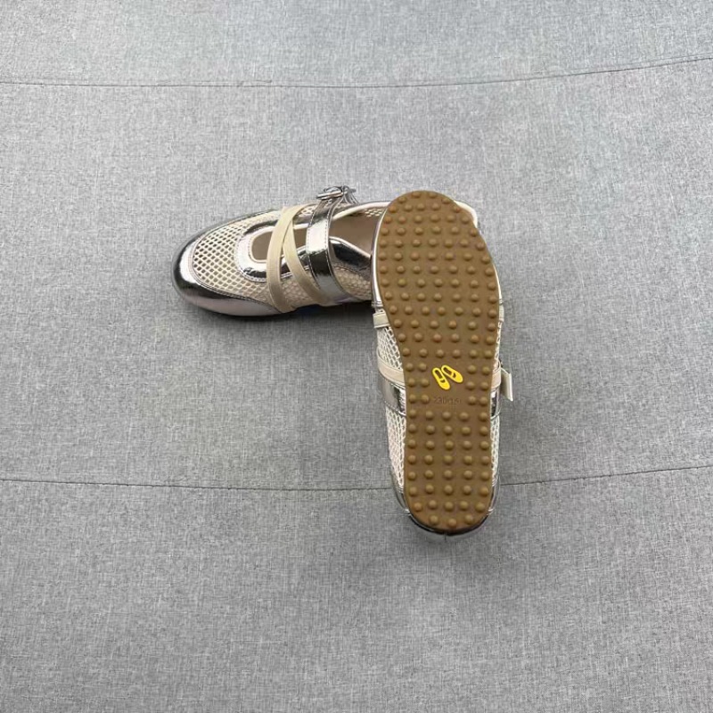 Nuove Sneakers Intrecciate con - Sneakers recensione e prezzo