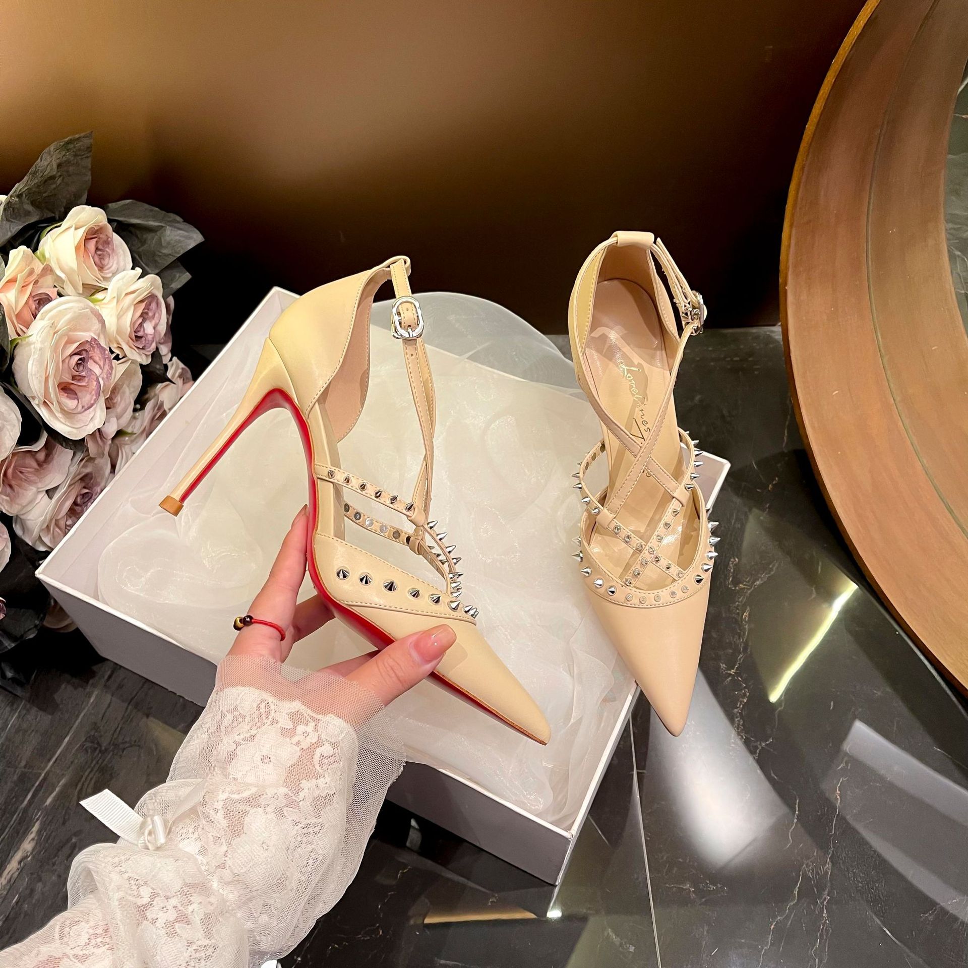 Scarpe da donna retrò Sandali  - Sandals recensione e prezzo