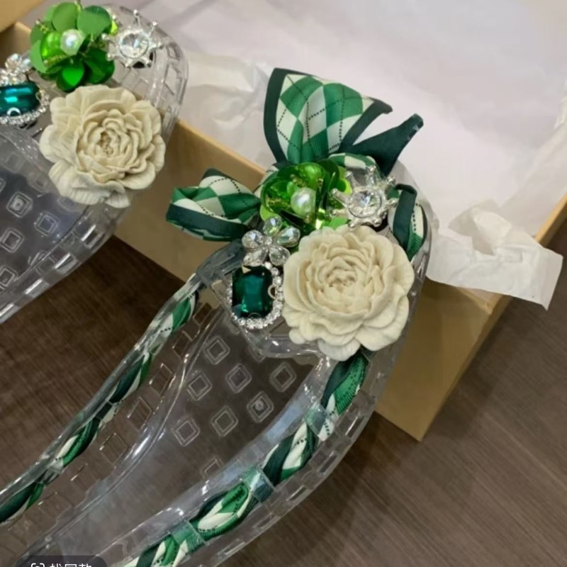 Sandali open-toe con punta qua - Sandals recensione e prezzo